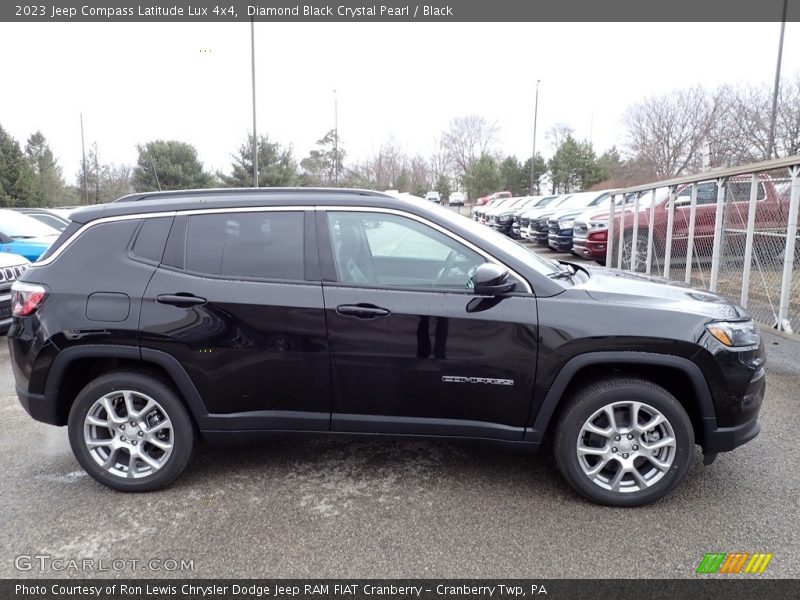 Diamond Black Crystal Pearl / Black 2023 Jeep Compass Latitude Lux 4x4