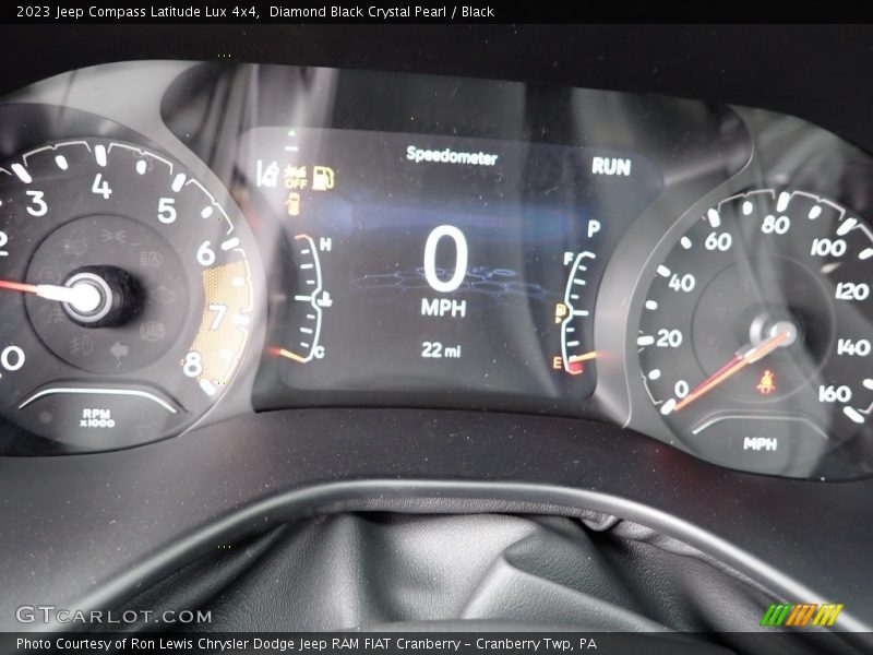 Diamond Black Crystal Pearl / Black 2023 Jeep Compass Latitude Lux 4x4