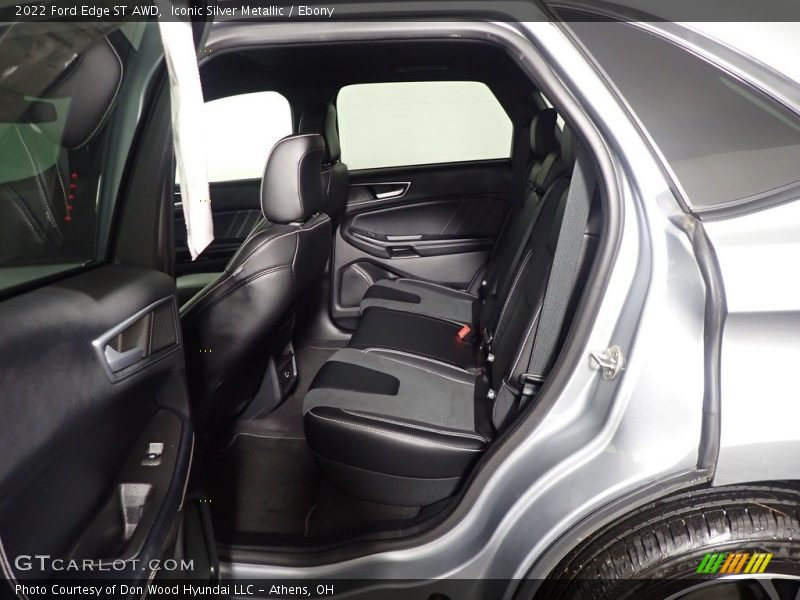 Iconic Silver Metallic / Ebony 2022 Ford Edge ST AWD