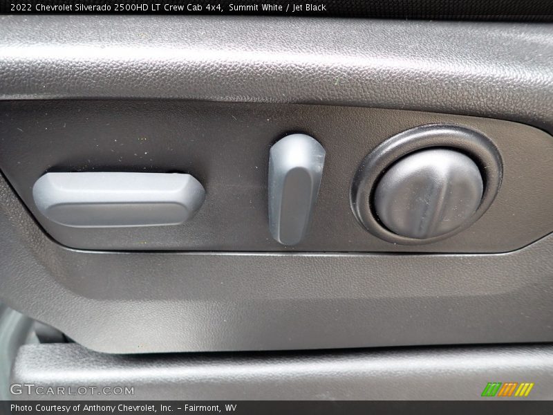 Summit White / Jet Black 2022 Chevrolet Silverado 2500HD LT Crew Cab 4x4