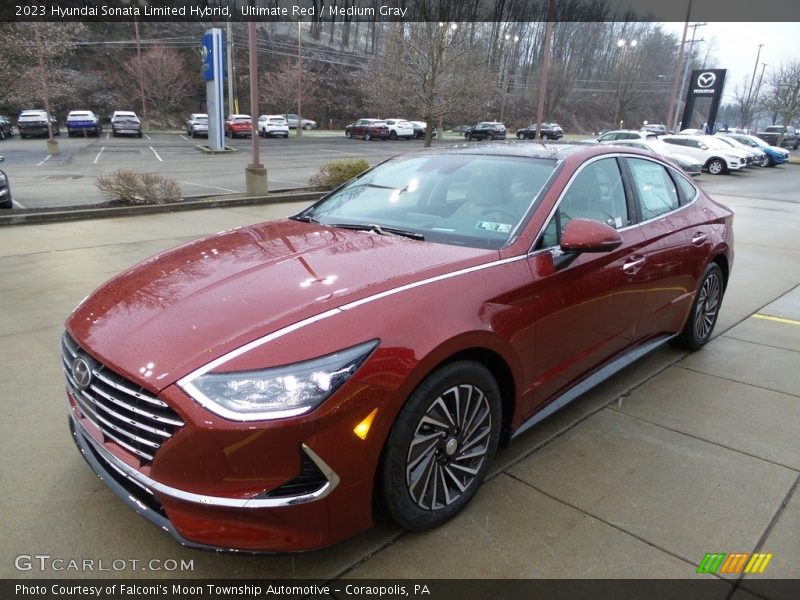Front 3/4 View of 2023 Sonata Limited Hybrid