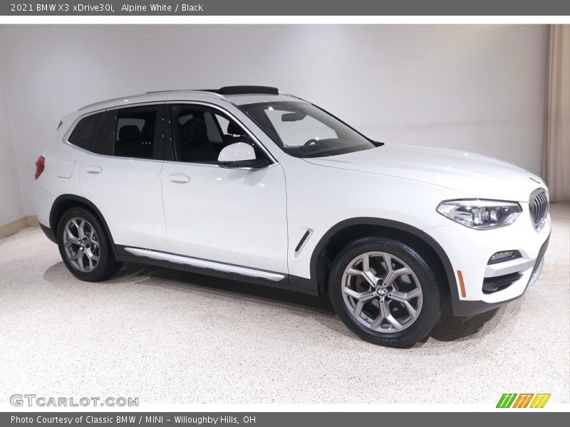 Alpine White / Black 2021 BMW X3 xDrive30i