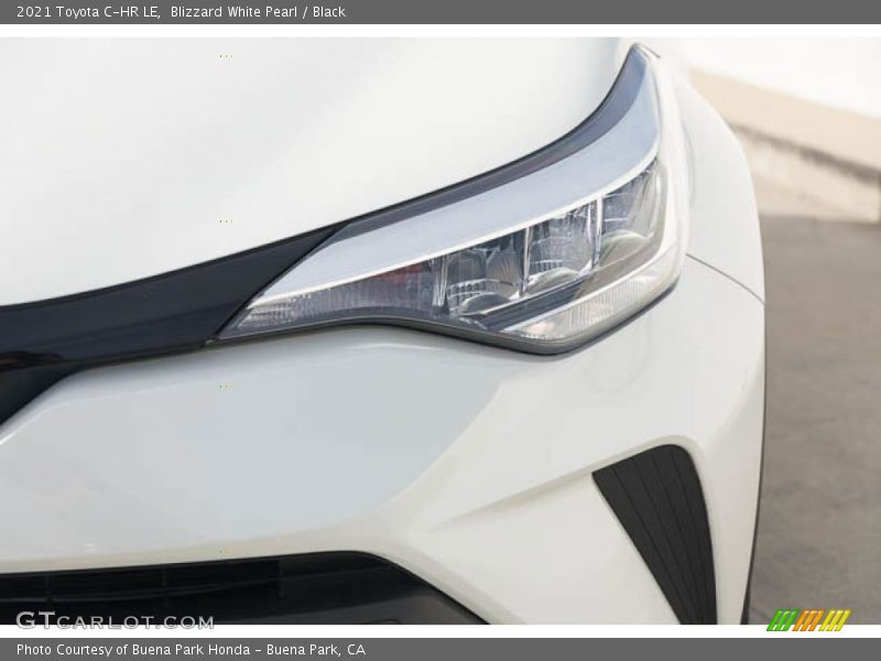Blizzard White Pearl / Black 2021 Toyota C-HR LE