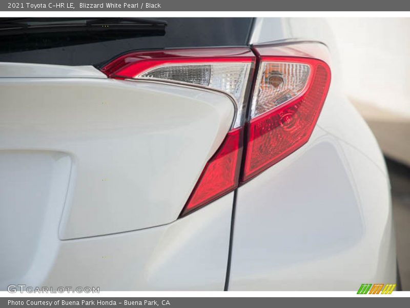 Blizzard White Pearl / Black 2021 Toyota C-HR LE