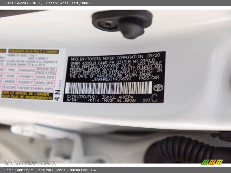 Blizzard White Pearl / Black 2021 Toyota C-HR LE