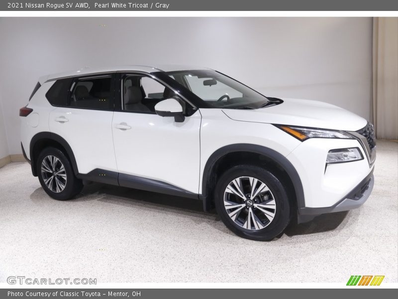 Pearl White Tricoat / Gray 2021 Nissan Rogue SV AWD