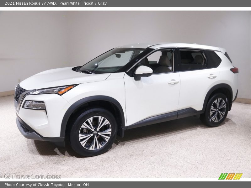 Pearl White Tricoat / Gray 2021 Nissan Rogue SV AWD