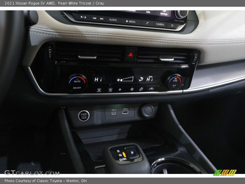 Pearl White Tricoat / Gray 2021 Nissan Rogue SV AWD
