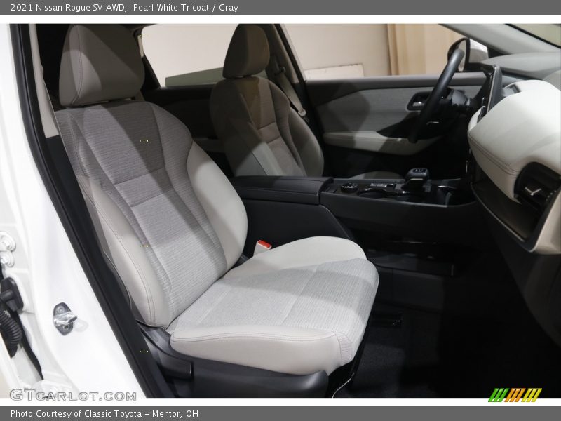 Pearl White Tricoat / Gray 2021 Nissan Rogue SV AWD