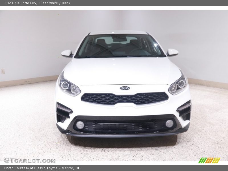 Clear White / Black 2021 Kia Forte LXS