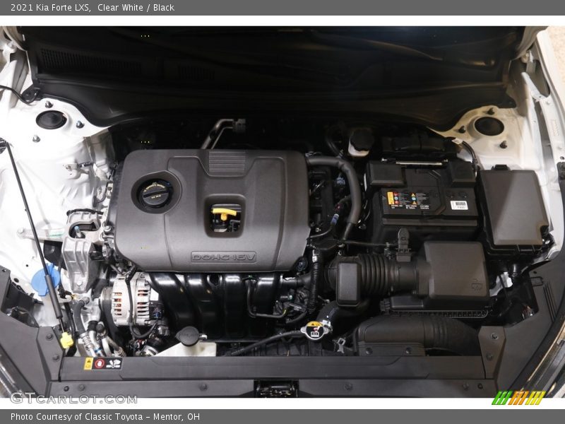Clear White / Black 2021 Kia Forte LXS