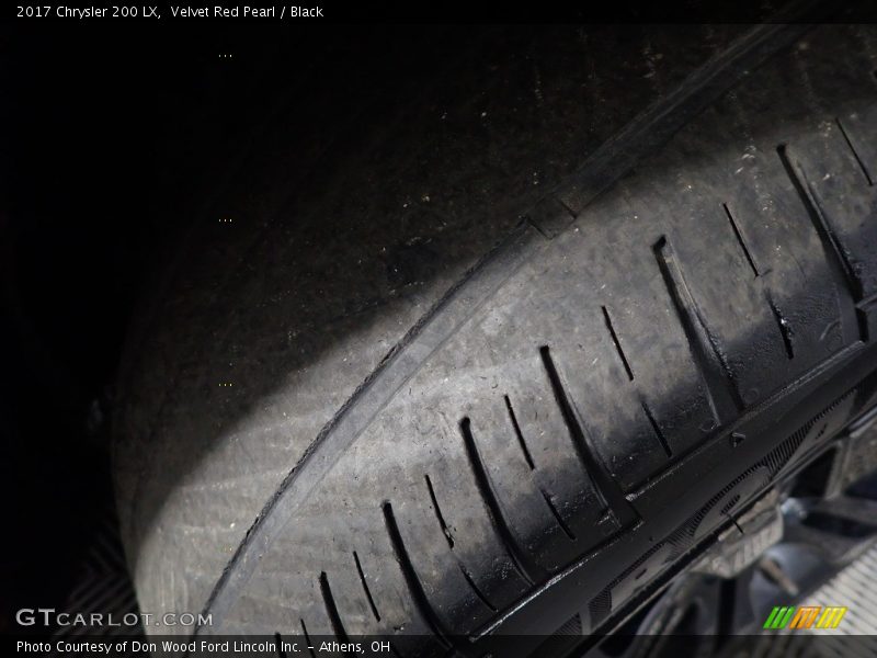 Velvet Red Pearl / Black 2017 Chrysler 200 LX
