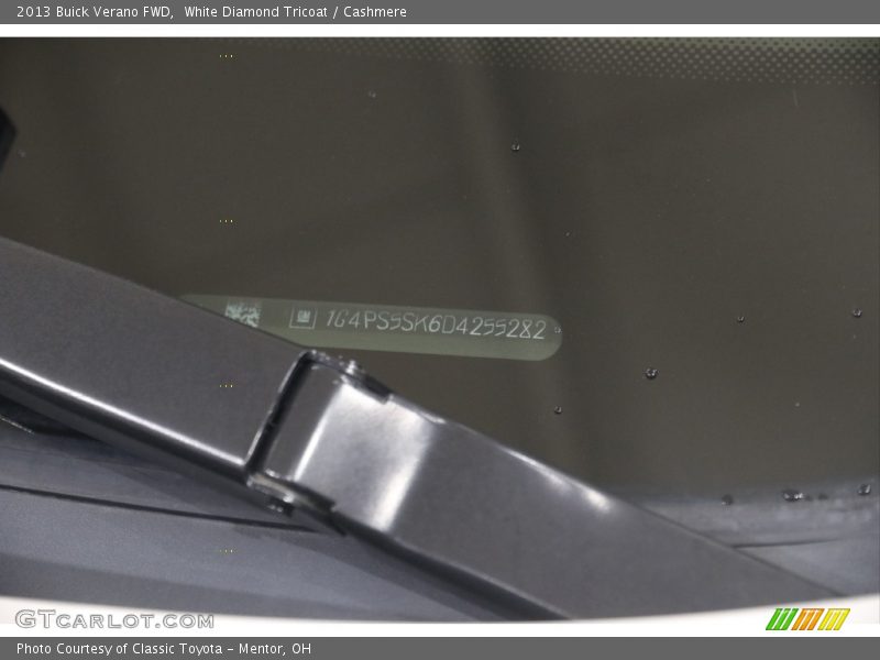 White Diamond Tricoat / Cashmere 2013 Buick Verano FWD