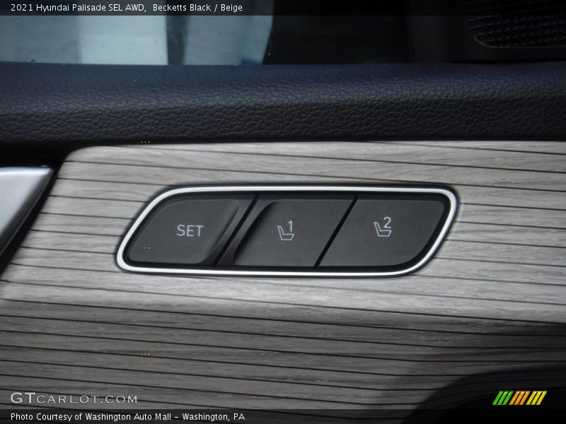 Becketts Black / Beige 2021 Hyundai Palisade SEL AWD