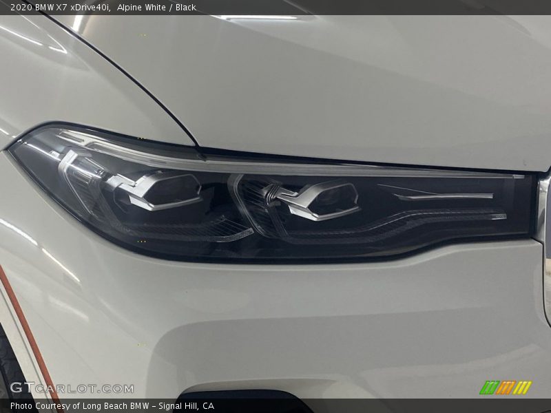 Alpine White / Black 2020 BMW X7 xDrive40i