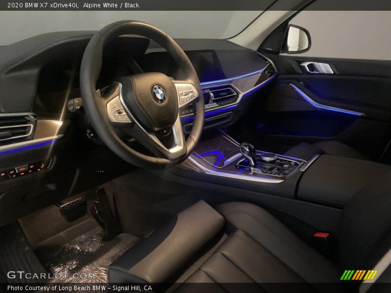 Alpine White / Black 2020 BMW X7 xDrive40i