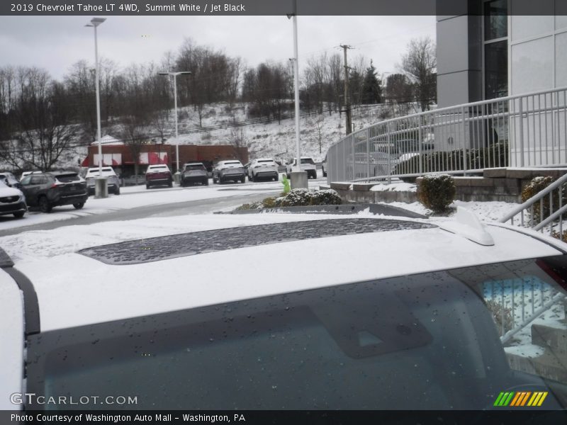 Summit White / Jet Black 2019 Chevrolet Tahoe LT 4WD