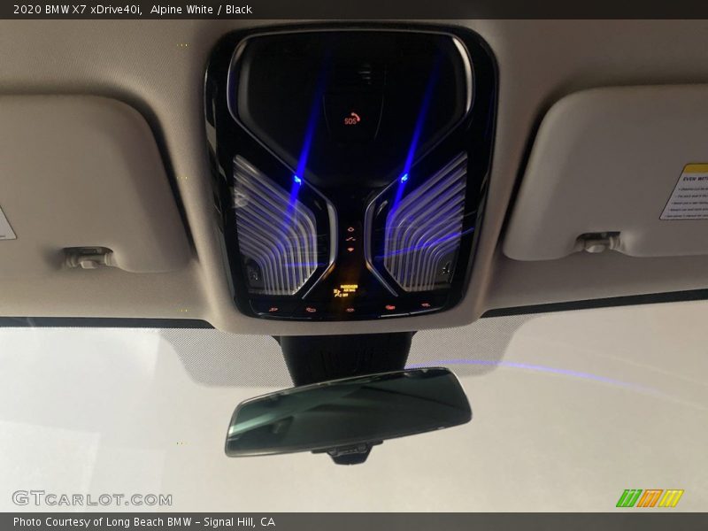 Alpine White / Black 2020 BMW X7 xDrive40i