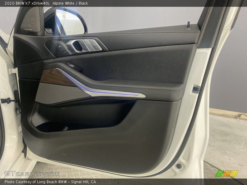 Alpine White / Black 2020 BMW X7 xDrive40i