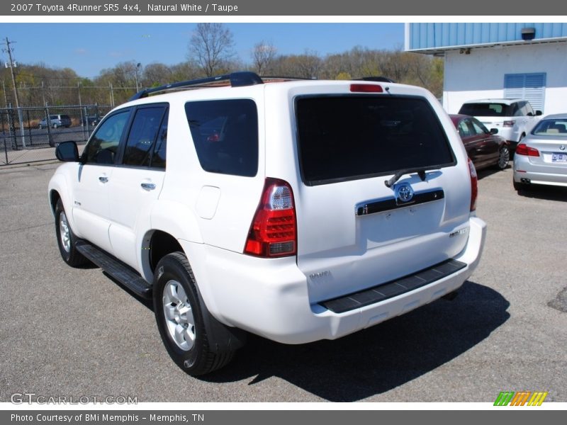 Natural White / Taupe 2007 Toyota 4Runner SR5 4x4