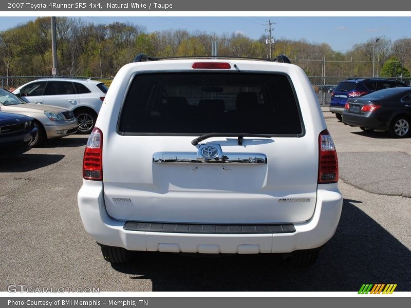 Natural White / Taupe 2007 Toyota 4Runner SR5 4x4