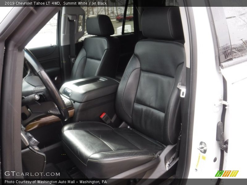 Summit White / Jet Black 2019 Chevrolet Tahoe LT 4WD
