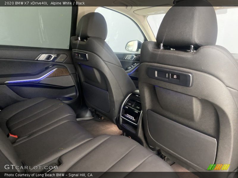 Alpine White / Black 2020 BMW X7 xDrive40i