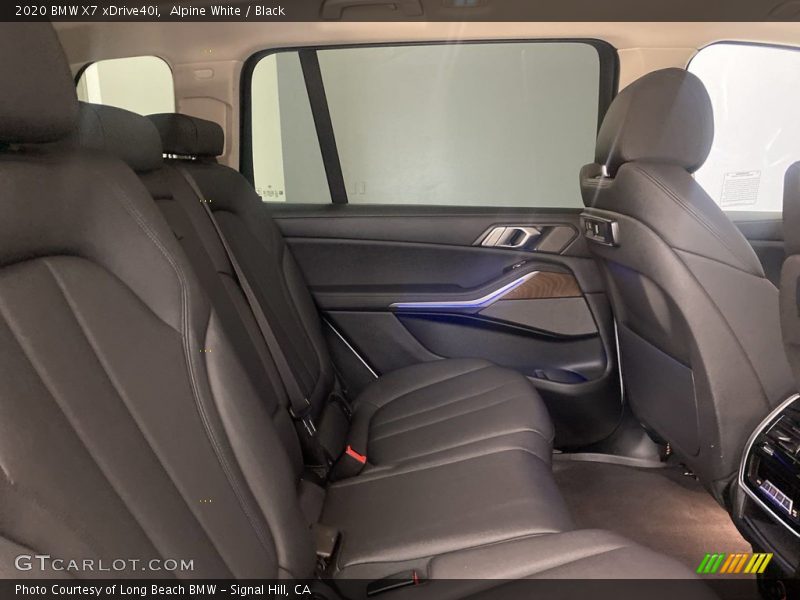 Alpine White / Black 2020 BMW X7 xDrive40i