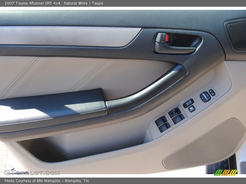 Natural White / Taupe 2007 Toyota 4Runner SR5 4x4