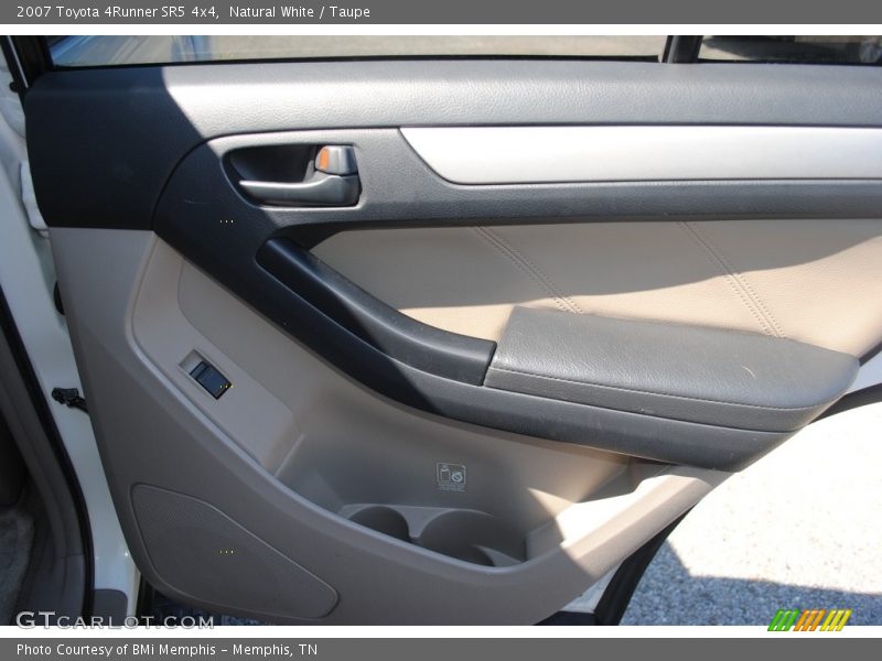 Natural White / Taupe 2007 Toyota 4Runner SR5 4x4