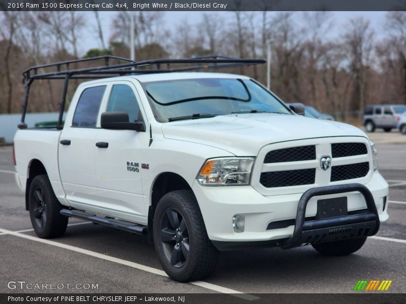 Bright White / Black/Diesel Gray 2016 Ram 1500 Express Crew Cab 4x4