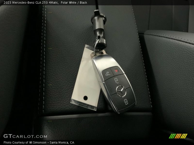 Polar White / Black 2023 Mercedes-Benz GLA 250 4Matic