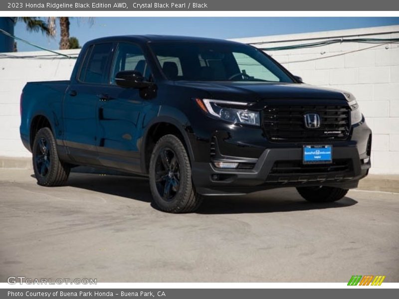Front 3/4 View of 2023 Ridgeline Black Edition AWD