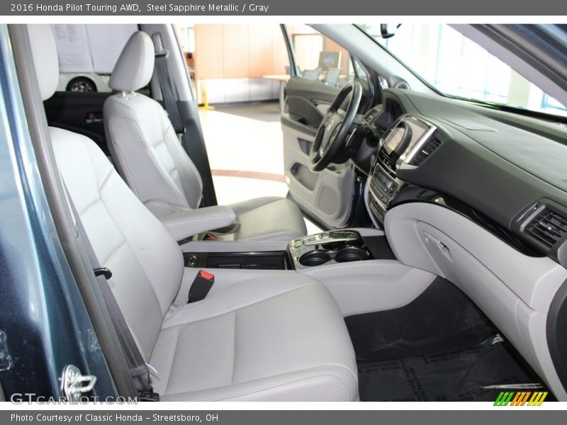 Front Seat of 2016 Pilot Touring AWD