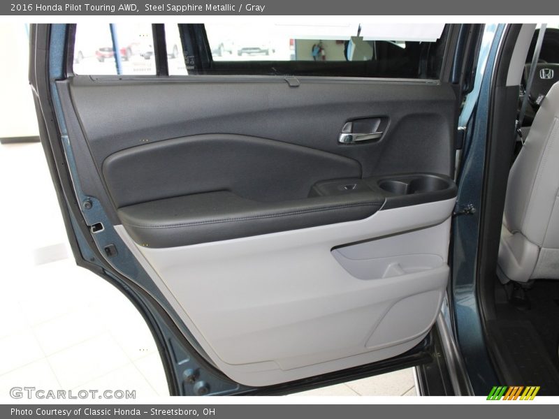Door Panel of 2016 Pilot Touring AWD