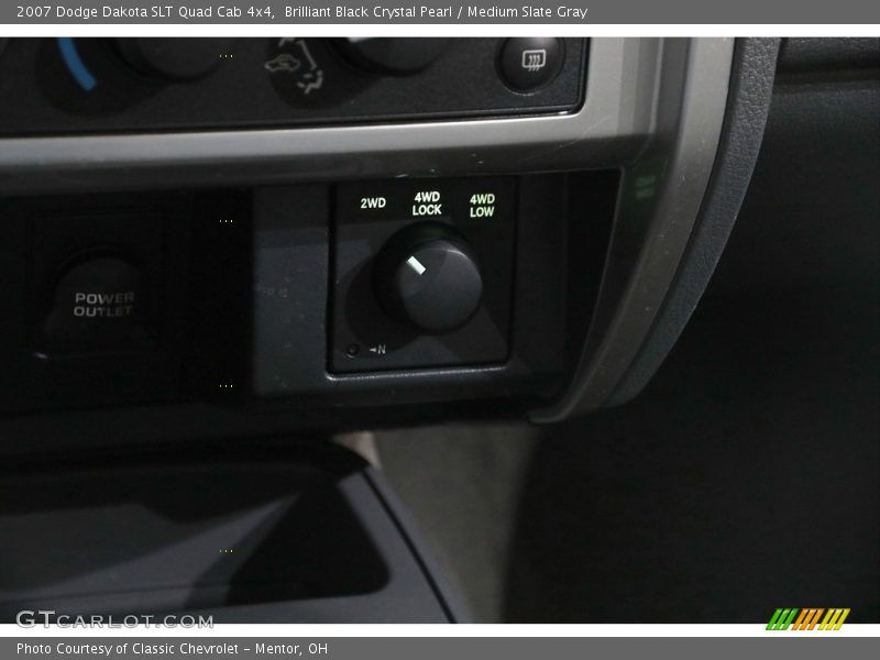 Brilliant Black Crystal Pearl / Medium Slate Gray 2007 Dodge Dakota SLT Quad Cab 4x4