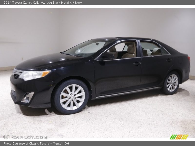 Attitude Black Metallic / Ivory 2014 Toyota Camry XLE