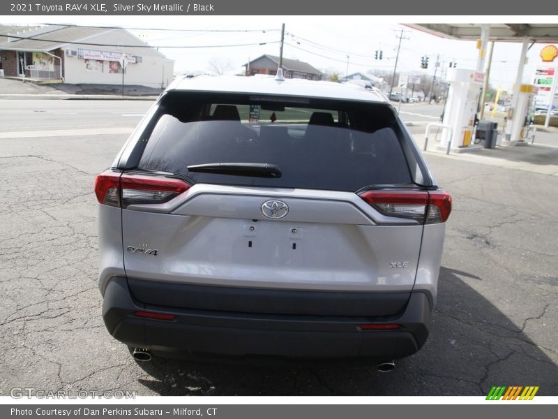 Silver Sky Metallic / Black 2021 Toyota RAV4 XLE