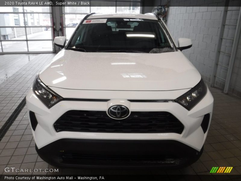 Super White / Black 2020 Toyota RAV4 LE AWD