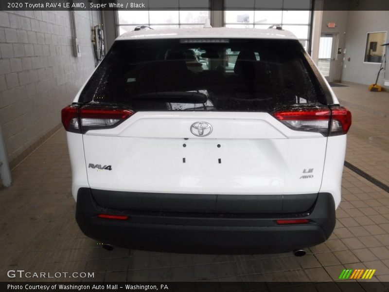 Super White / Black 2020 Toyota RAV4 LE AWD