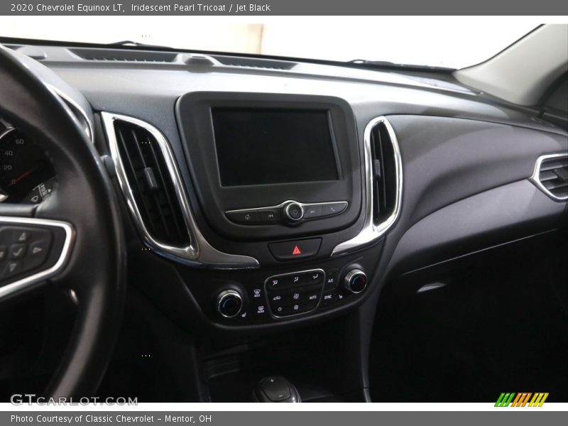 Iridescent Pearl Tricoat / Jet Black 2020 Chevrolet Equinox LT