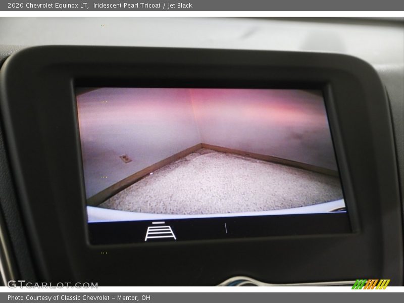 Iridescent Pearl Tricoat / Jet Black 2020 Chevrolet Equinox LT