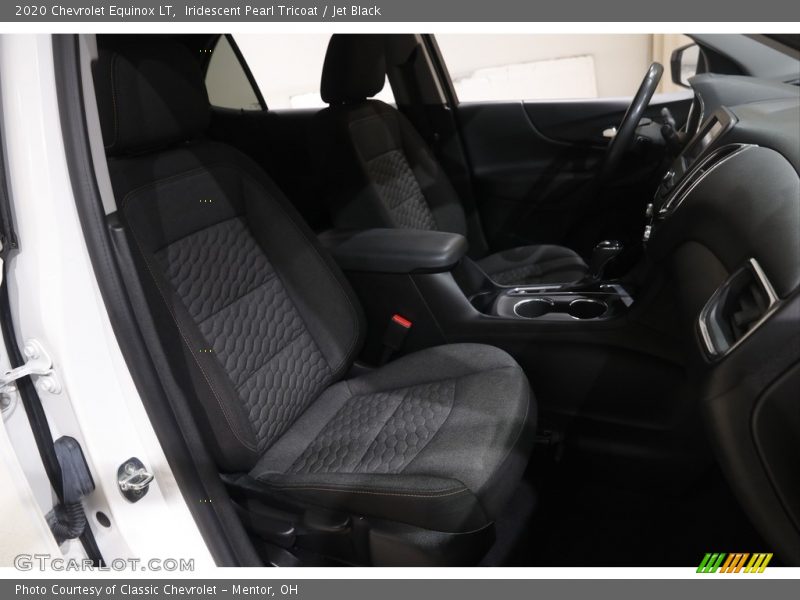 Iridescent Pearl Tricoat / Jet Black 2020 Chevrolet Equinox LT