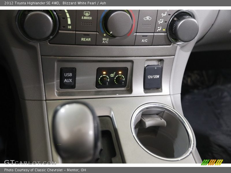 Blizzard White Pearl / Ash 2012 Toyota Highlander SE 4WD
