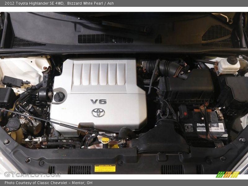 Blizzard White Pearl / Ash 2012 Toyota Highlander SE 4WD