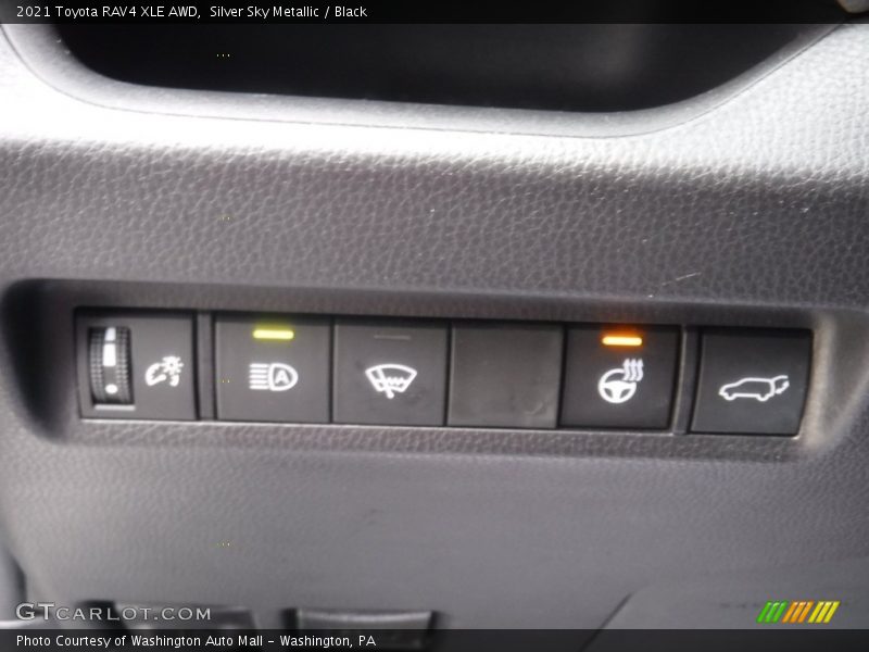 Silver Sky Metallic / Black 2021 Toyota RAV4 XLE AWD