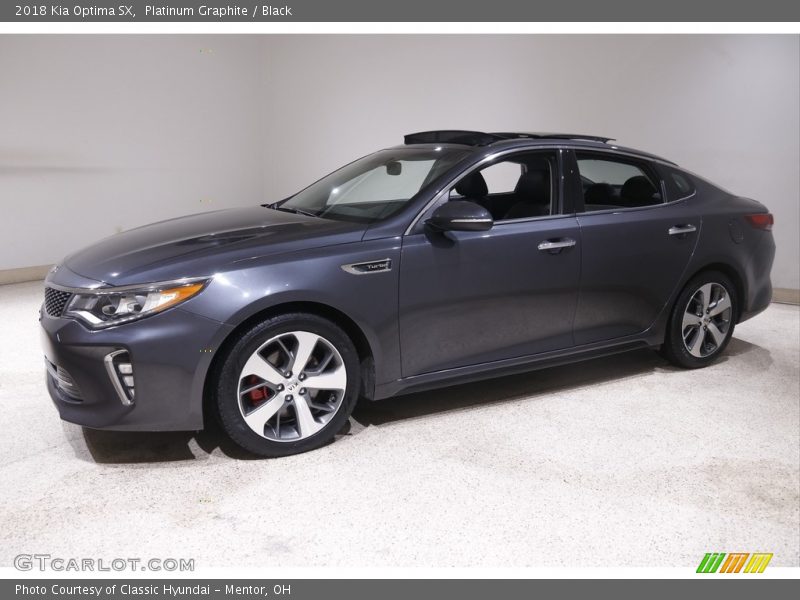 Front 3/4 View of 2018 Optima SX