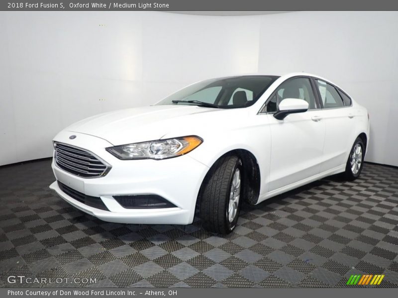 Oxford White / Medium Light Stone 2018 Ford Fusion S