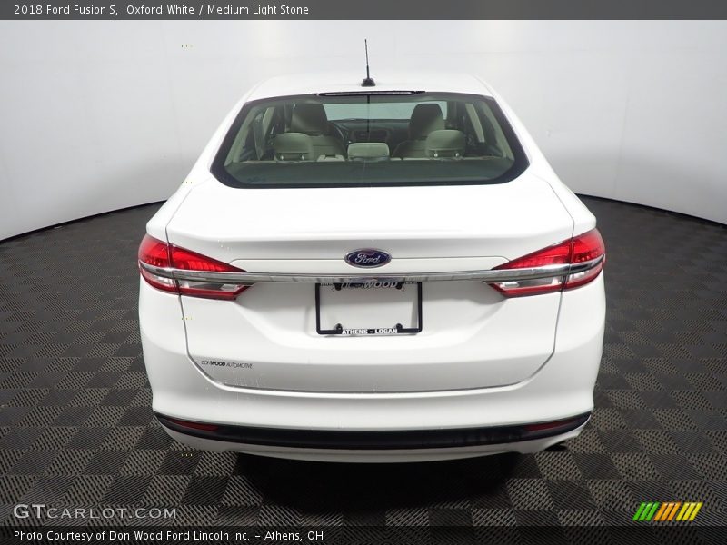 Oxford White / Medium Light Stone 2018 Ford Fusion S