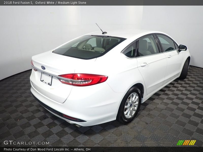 Oxford White / Medium Light Stone 2018 Ford Fusion S